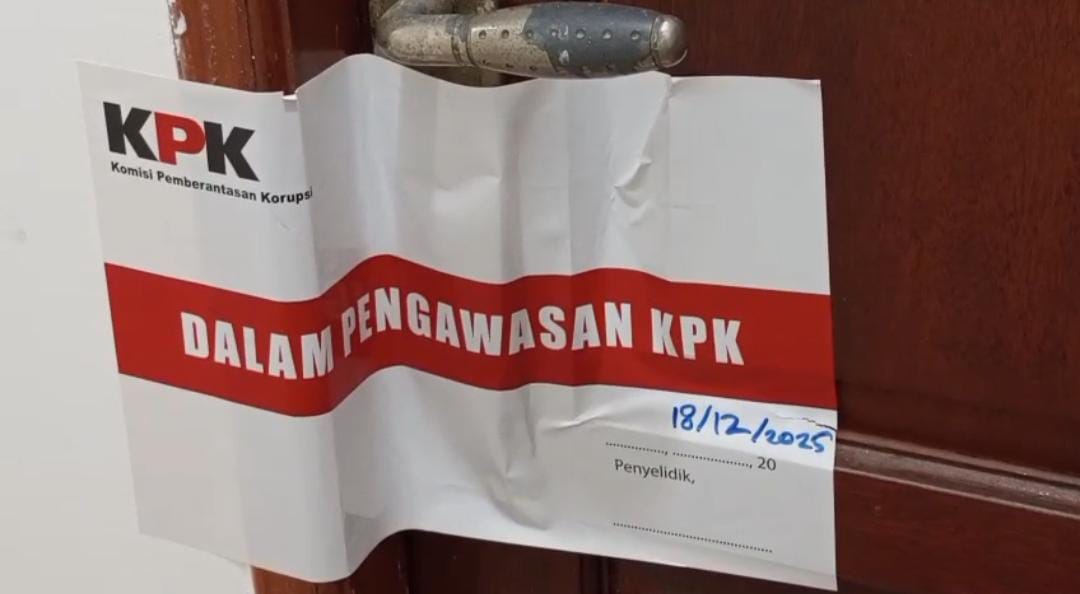 BREAKING NEWS: KPK Guncang Pemkab Bekasi! Ruang Kerja Bupati dan 3 Kantor Dinas Disegel Malam Ini