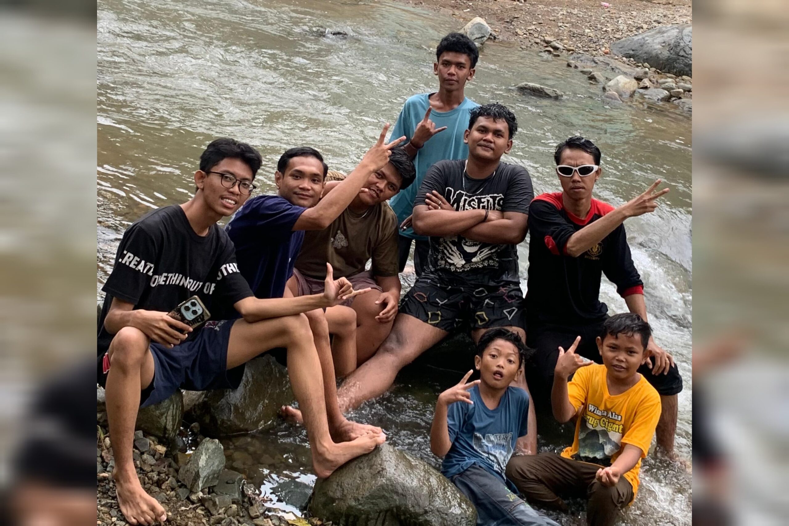 Team Ngopi Cikarang Gelar Kumpul Bareng Jalan Santai di Curug Cigentis, Karawang