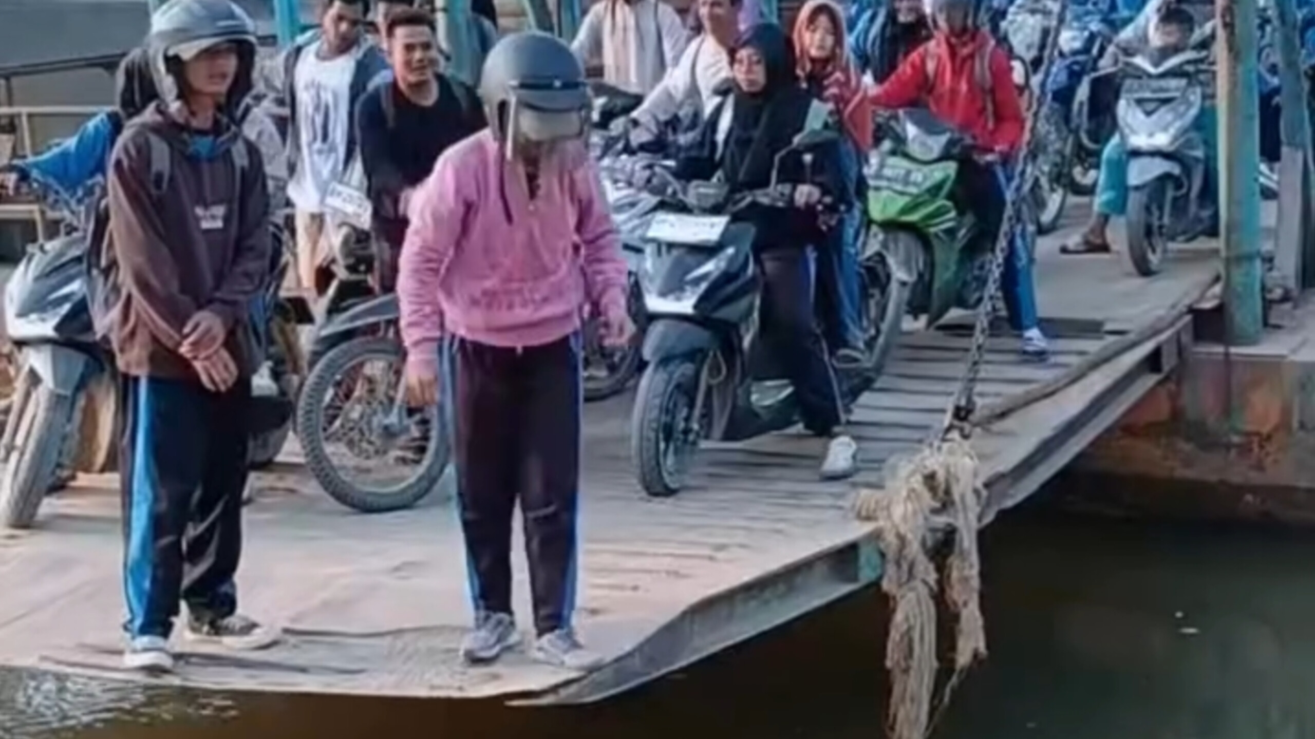 KONDISI JEMBATAN TEMPORER DI KABUPATEN ROKAN HILIR: MASALAH SERIUS YANG MENGANCAM KESELAMATAN MASYARAKAT