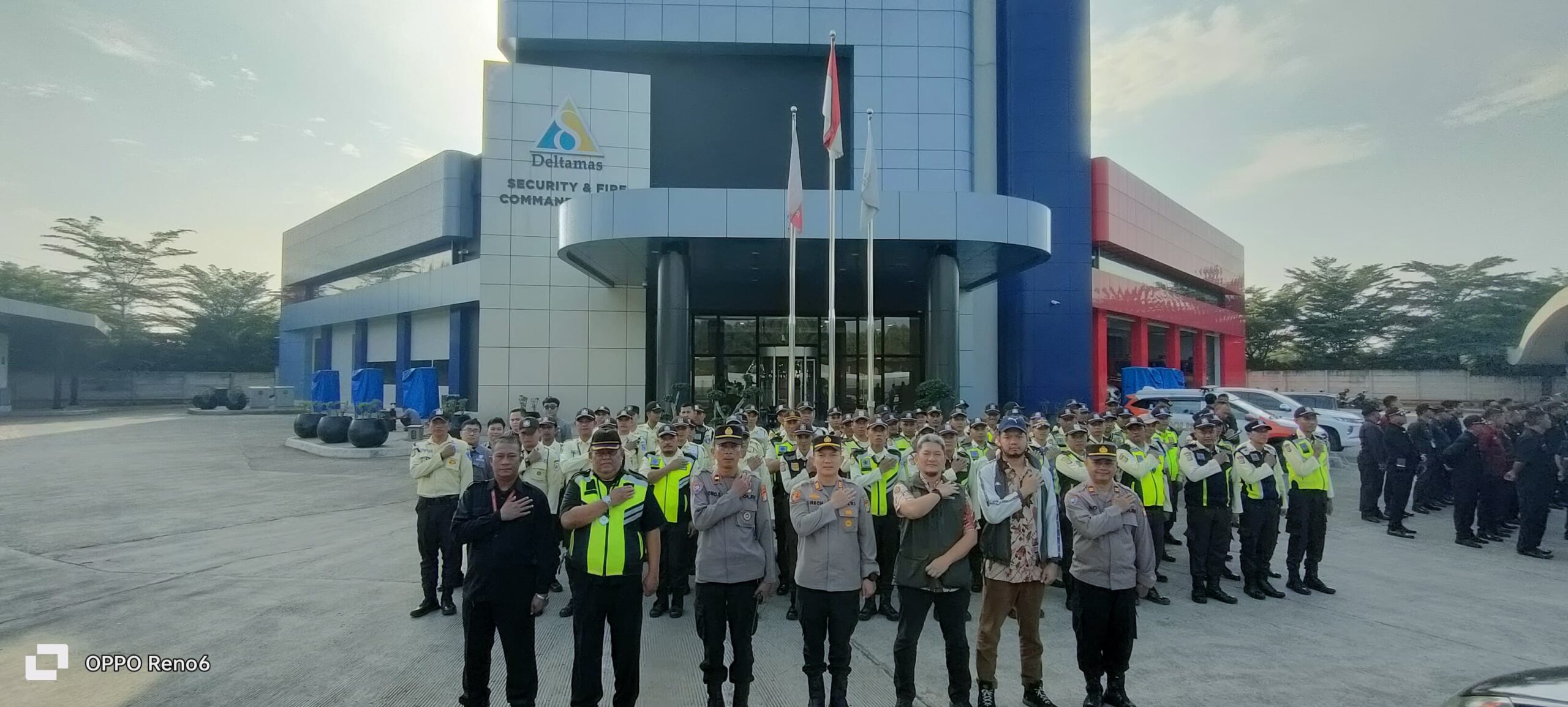 Polsek Cikarang Pusat dan Pam Obvit Gelar Apel Gabungan Satpam Kawasan Deltamas Jelang Idul Fitri