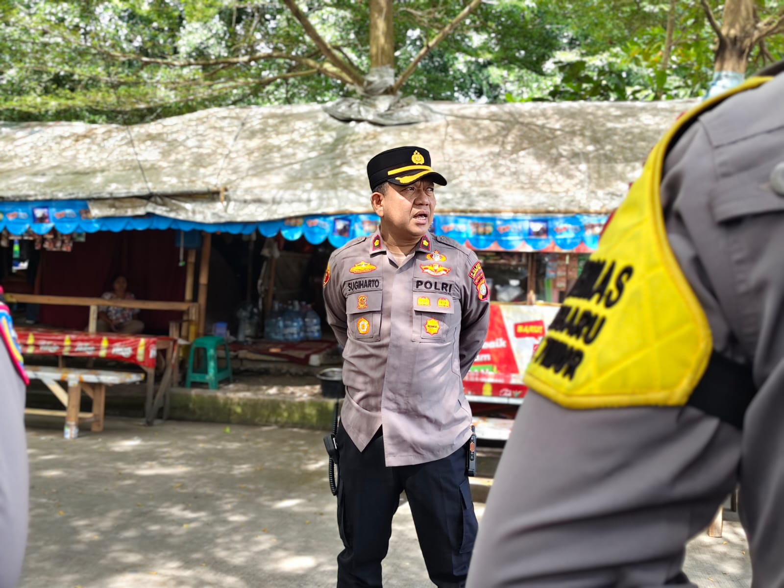 APEL KESIAPAN PENGAMANAN: APARAT GABUNGAN SIAGA PENUH KAWAL AKSI CIPAYUNG PLUS DI BEKASI
