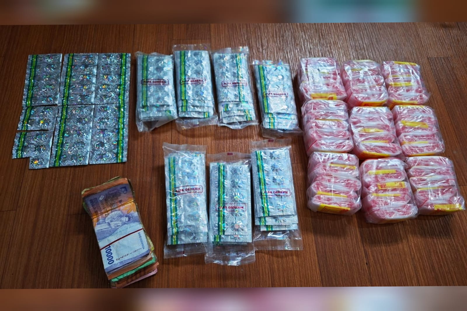 BERHASIL DITANGKAP! Pengedar Obat Keras Tramadol & Eximer di Warung Klontong Dibongkar Polsek Tarumajaya
