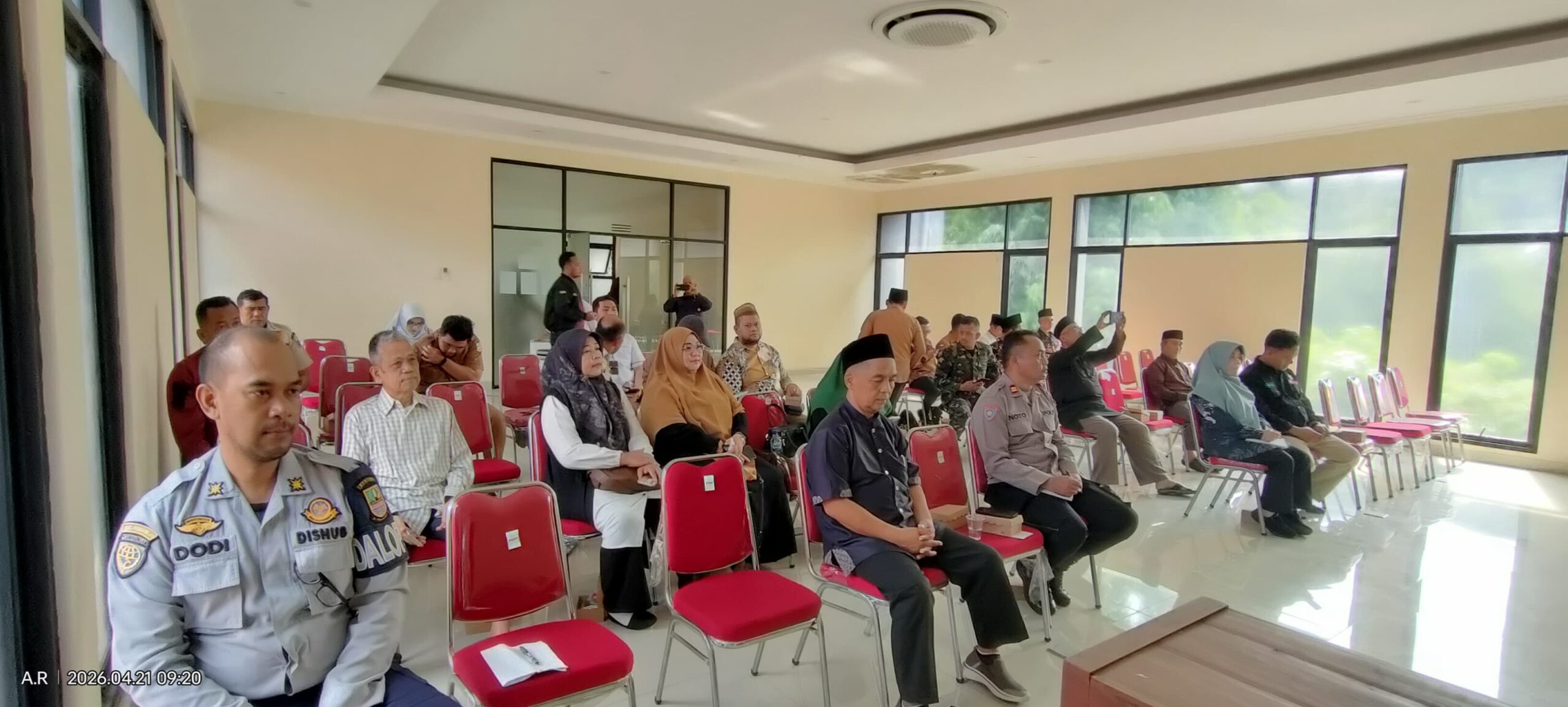 SIAP BERANGKAT! Lintas Instansi Bahas Persiapan Keberangkatan Jemaah Haji Kabupaten Bekasi Tahun 1447 H / 2026 M