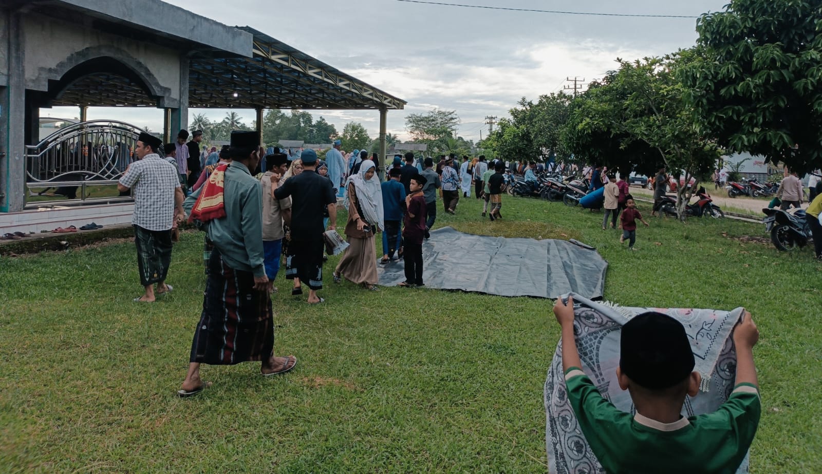 WARGA DESA PASIRANJAYA LUAR BIASA ANTUSIAS MELAKSANAKAN SHOLAT IDUL ADHA 1447 HIJRIAH DI MASJID BAITURRAHMAN