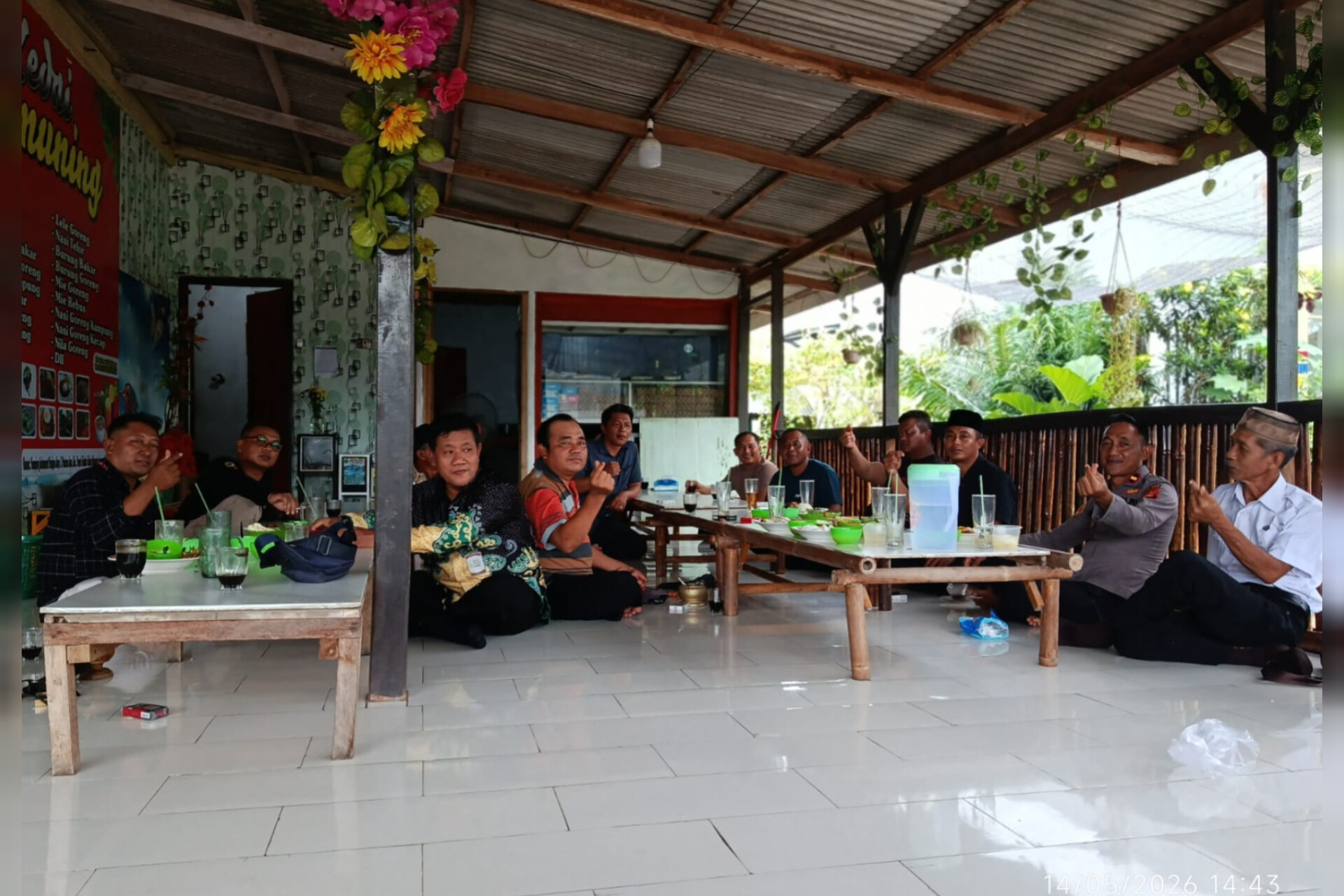 MUSYAWARAH WARGA PASIRANJAYA: RESMI BUKA DONASI UNTUK PERBAIKAN DARURAT JALAN POROS HASAN BULAN