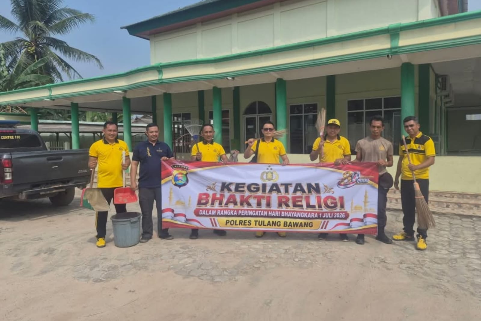 Menyambut Hari Bhayangkara Ke-80, Polsek Denteteladas Gelar Bakti Religi Pererat Kerukunan dan Pengabdian