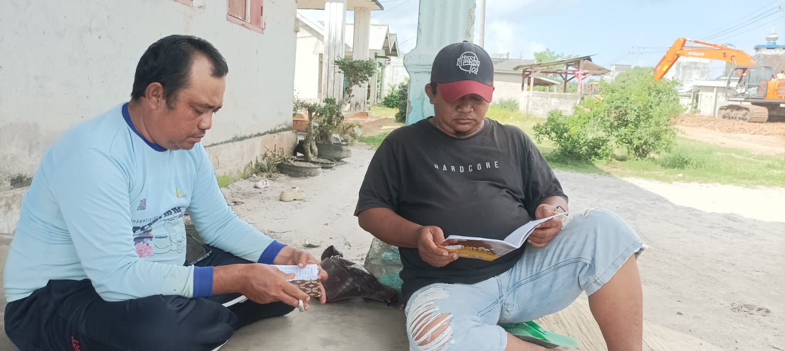 Semangat Gotong Royong Menggelora, Jalan Poros Pasiran Jaya Tulang Bawang Diperbaiki Demi Kesejahteraan Bersama 